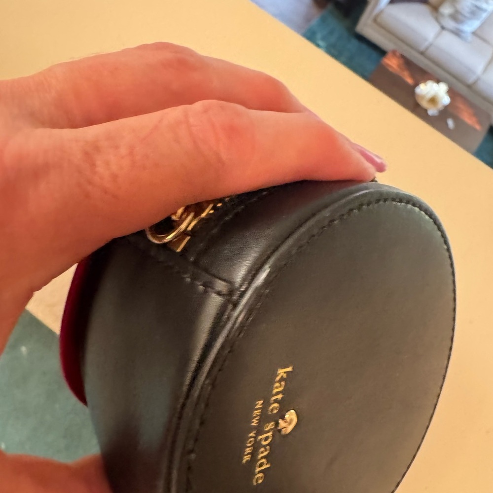 Kate Spade Red Poppy Key Holder - Picture 4 of 11
